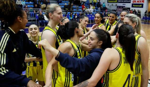 Fenerbahçe Opet'ten 40 sayı fark!