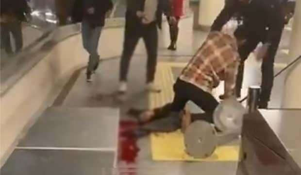 Marmaray'da güvenlik görevlisiyle kavga eden zanlının silahla vurulma anı kamerada!