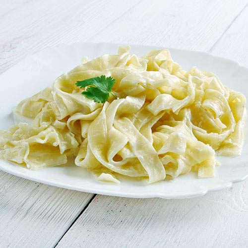 Gerçek alfredo fettuccine tarifi