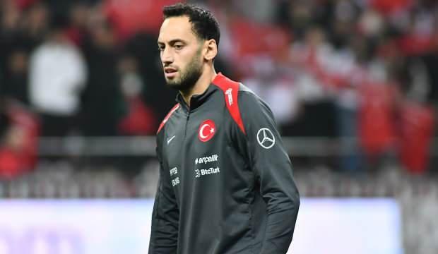 Hakan Çalhanoğlu kötü haberi kendisi duyurdu