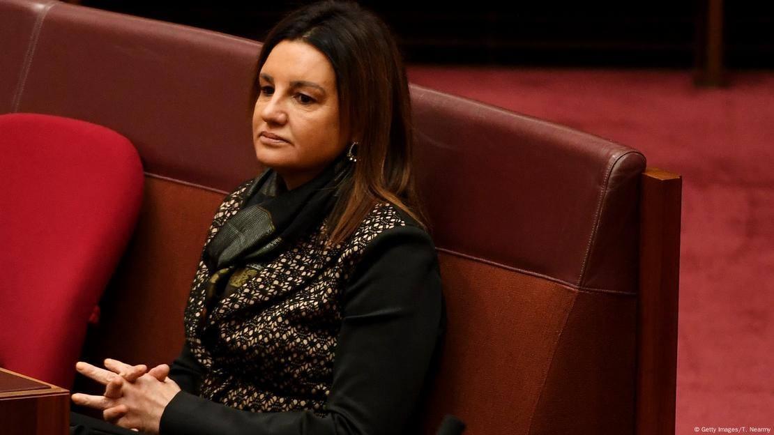 Avustralyalı Senatör Jacqui Lambie