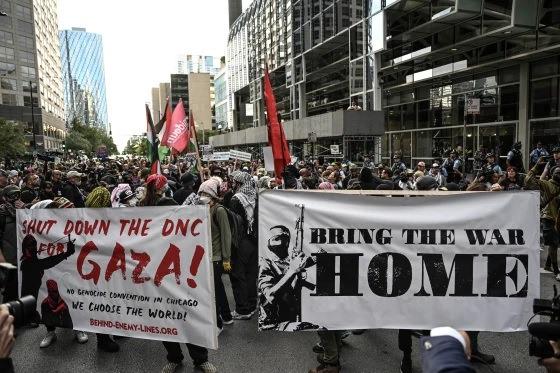 Chicago İsrail Konsolosluğu önündeki protesto