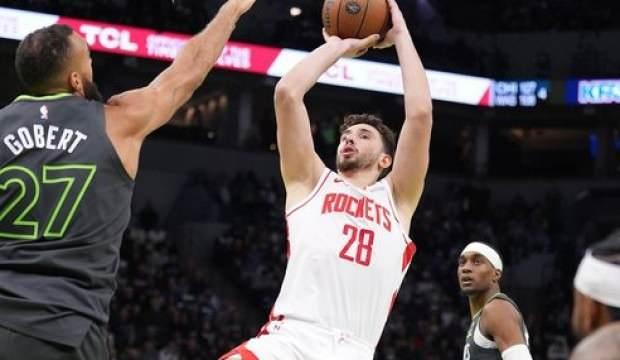 Alperen Şengün triple-double'la yıldızlaştı! Rockets uzatmada güldü