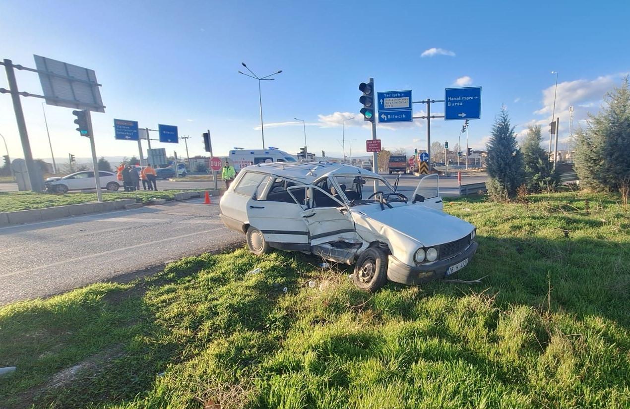 Kaza yerine çok sayıda ekip sevk edildi. 