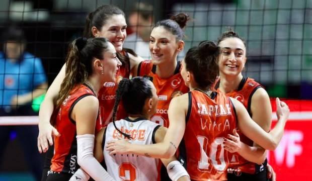 Eczacıbaşı Dynavit, derbide Vakıfbank'ı devirdi