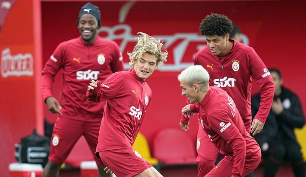 Galatasaray'da Abd&uuml;lkerim Bardakcı sevinci