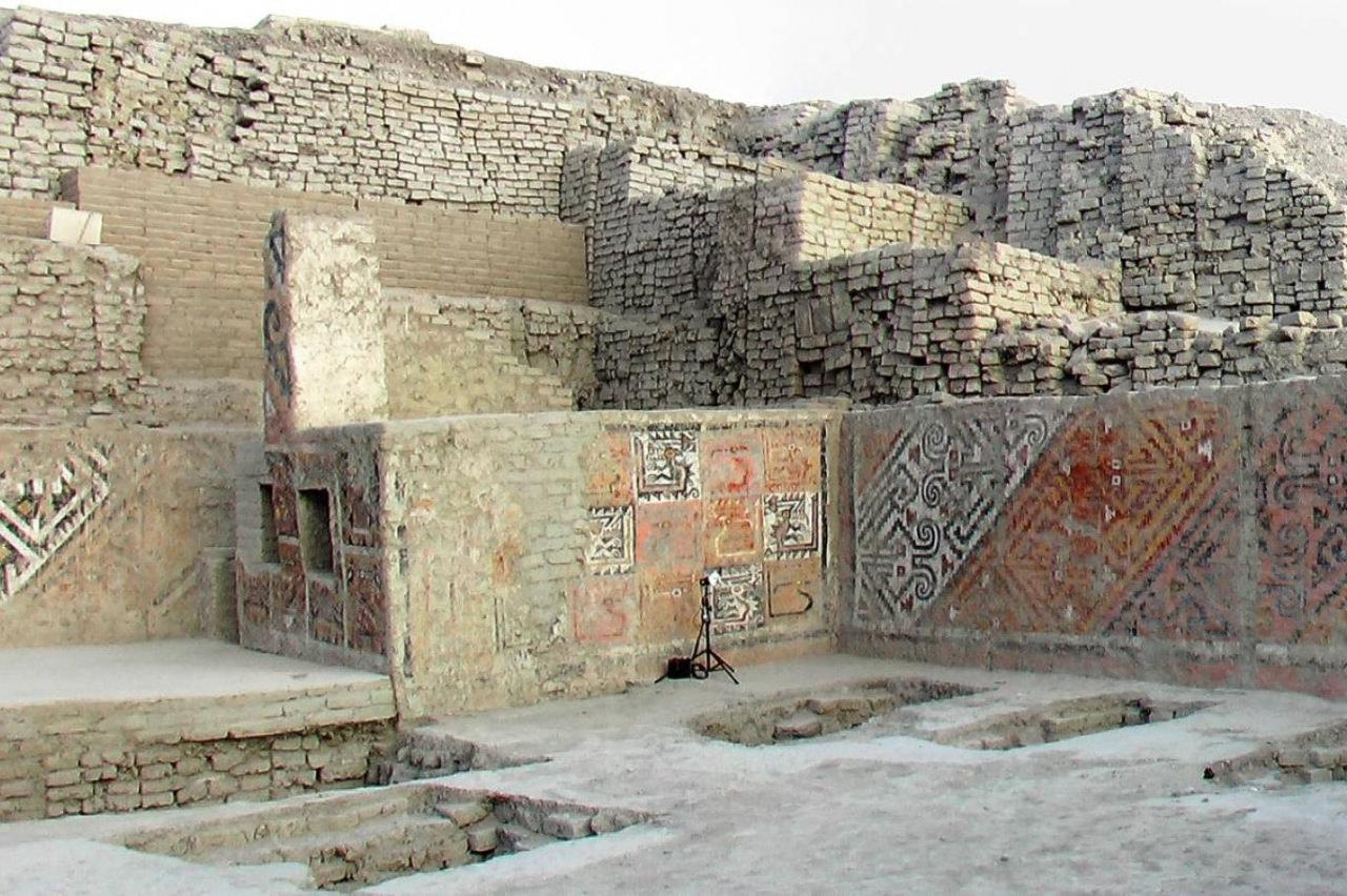 Huaca Cao Viejo'da, 4 ayrı mezara gömülmüş 6 akraba bulundu 