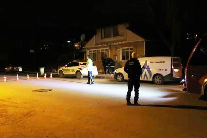 Bölgeye giriş çıkışlar kapatıldı; doğal gaz ve elektrik de kontrol amaçlı kesildi.