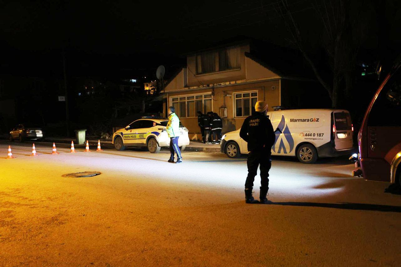 Bölgeye giriş çıkışlar kapatıldı; doğal gaz ve elektrik de kontrol amaçlı kesildi.