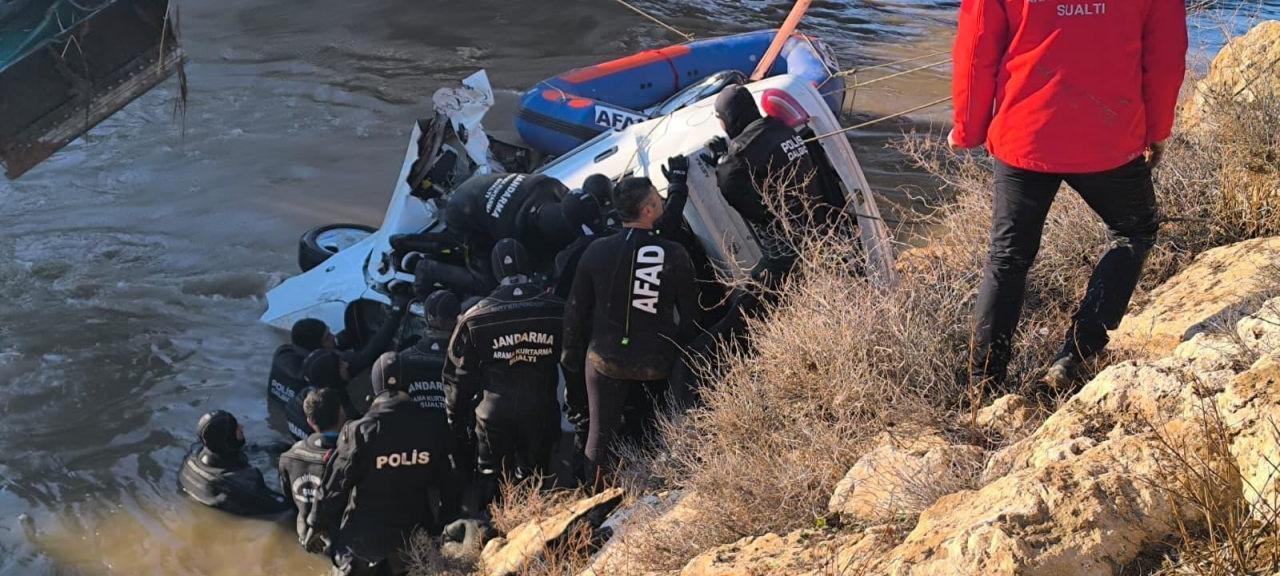 Kanalda kurtarma çalışmaları