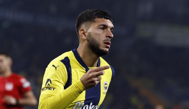 Fenerbah&ccedil;e teklifi değerlendiriyor! Oğuz Aydın takımdan ayrılabilir