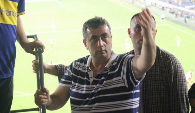 Fenerbah&ccedil;e trib&uuml;n liderlerinden İbrahim G&uuml;m&uuml;ştekin silahlı saldırıya uğradı