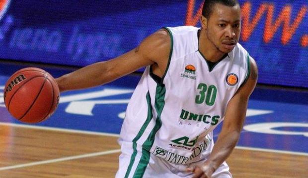 Fenerbah&ccedil;e'nin eski yıldızı Yunanistan'da g&ouml;zaltına alındı