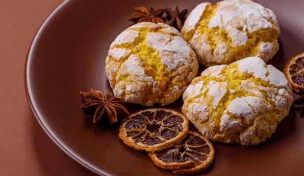 Dışı &ccedil;atlak, i&ccedil;i yumuşak: Portakallı kurabiye nasıl yapılır?