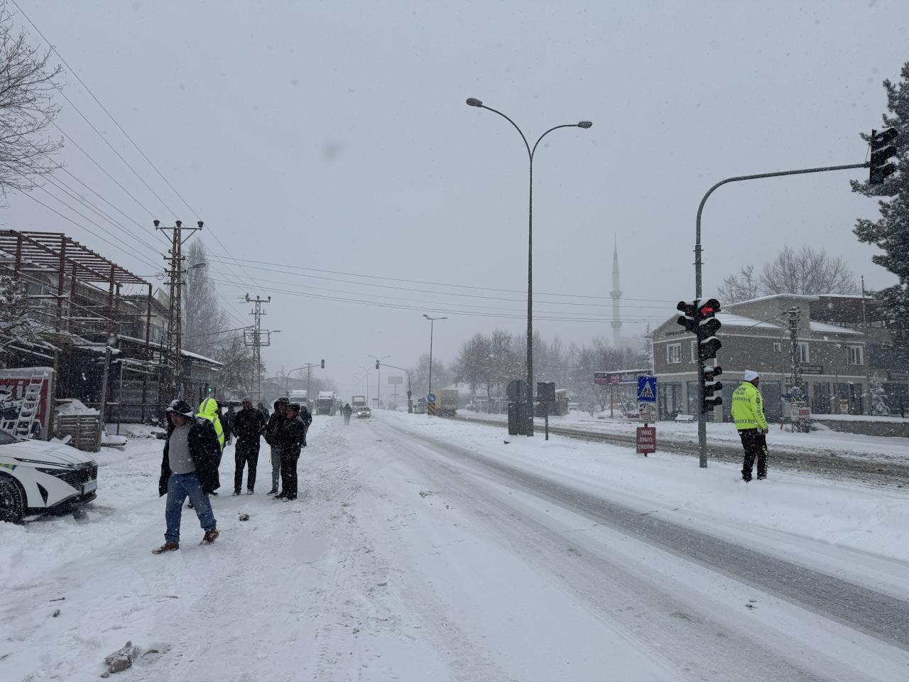 Kahramanmaraş-Kayseri kara yolu