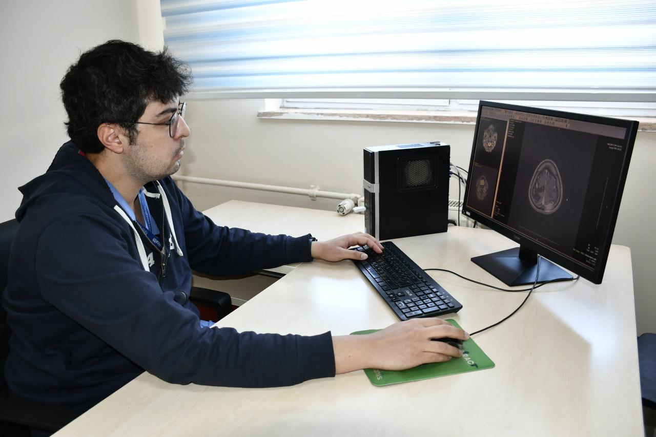 Beyin ve Sinir Cerrahisi Uzmanı Dr. Cafer İkbal Gülsever 