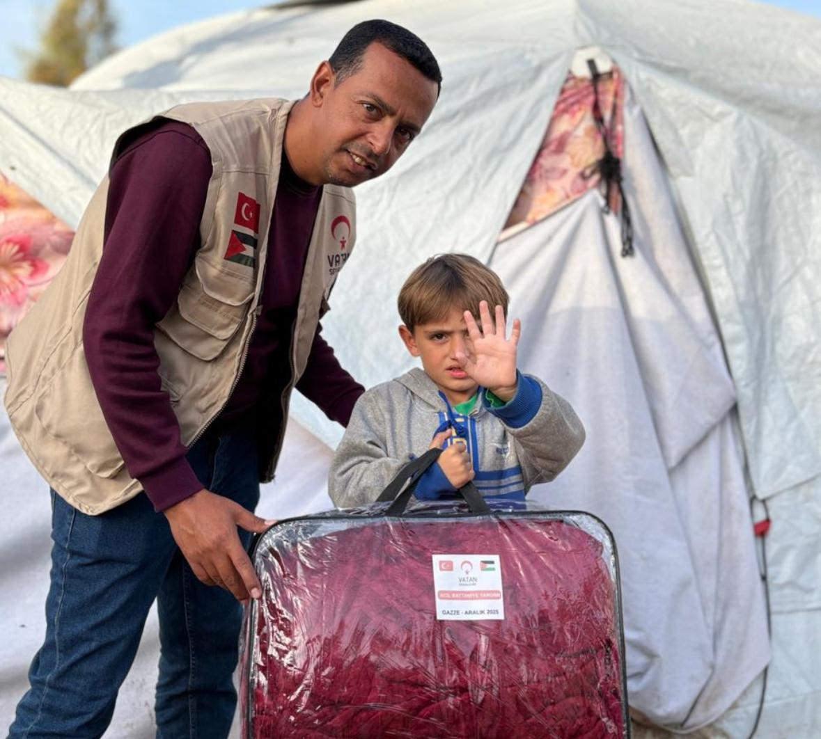 Vatan Sevdalıları Vakfı, bölgedeki yardımlarını sürdürüyor. 