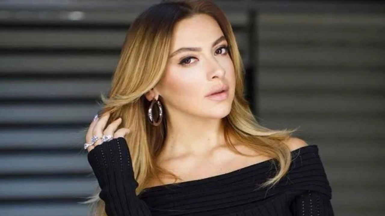 Şarkıcı Hadise