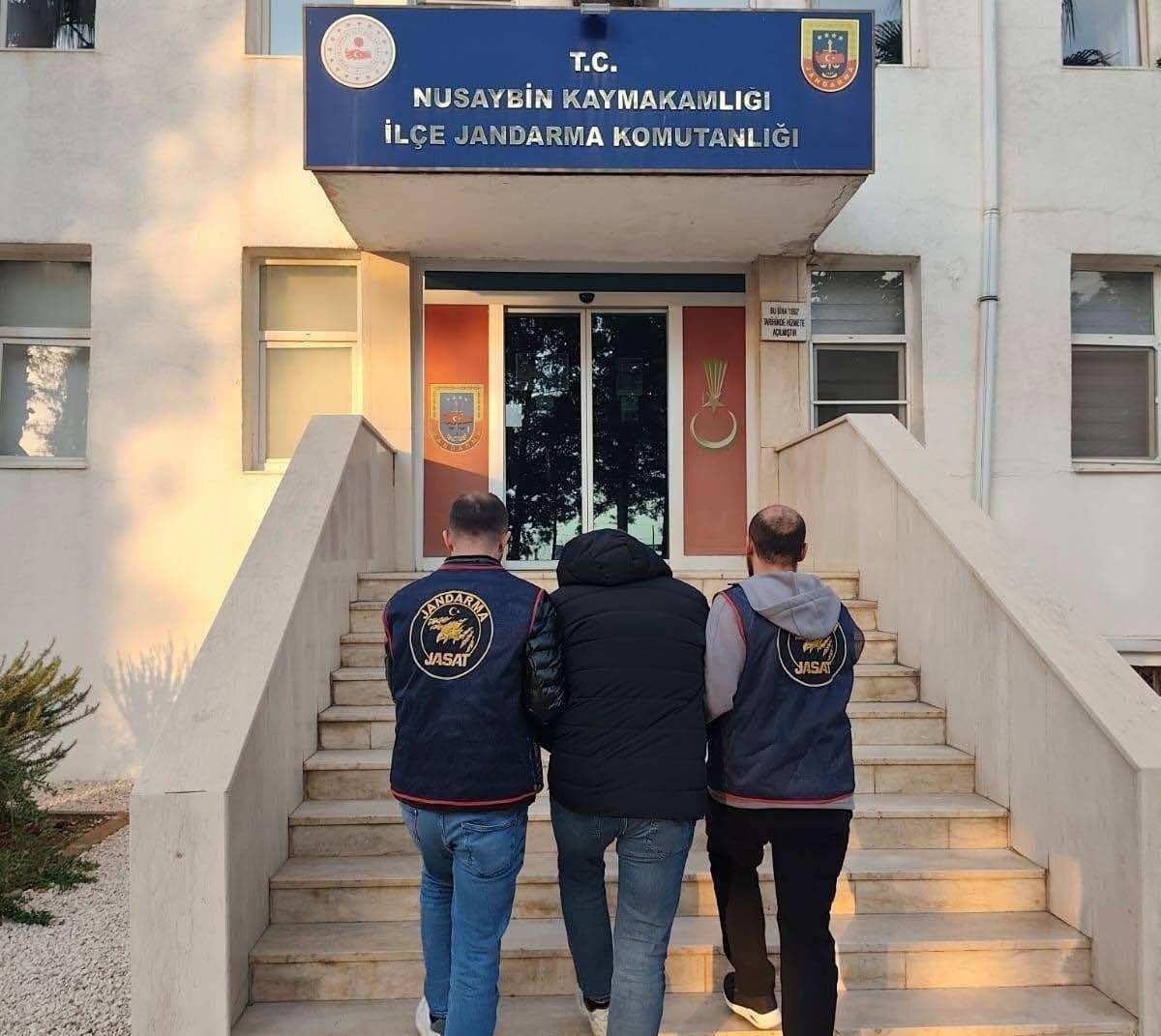 Yakalanan şüpheli.