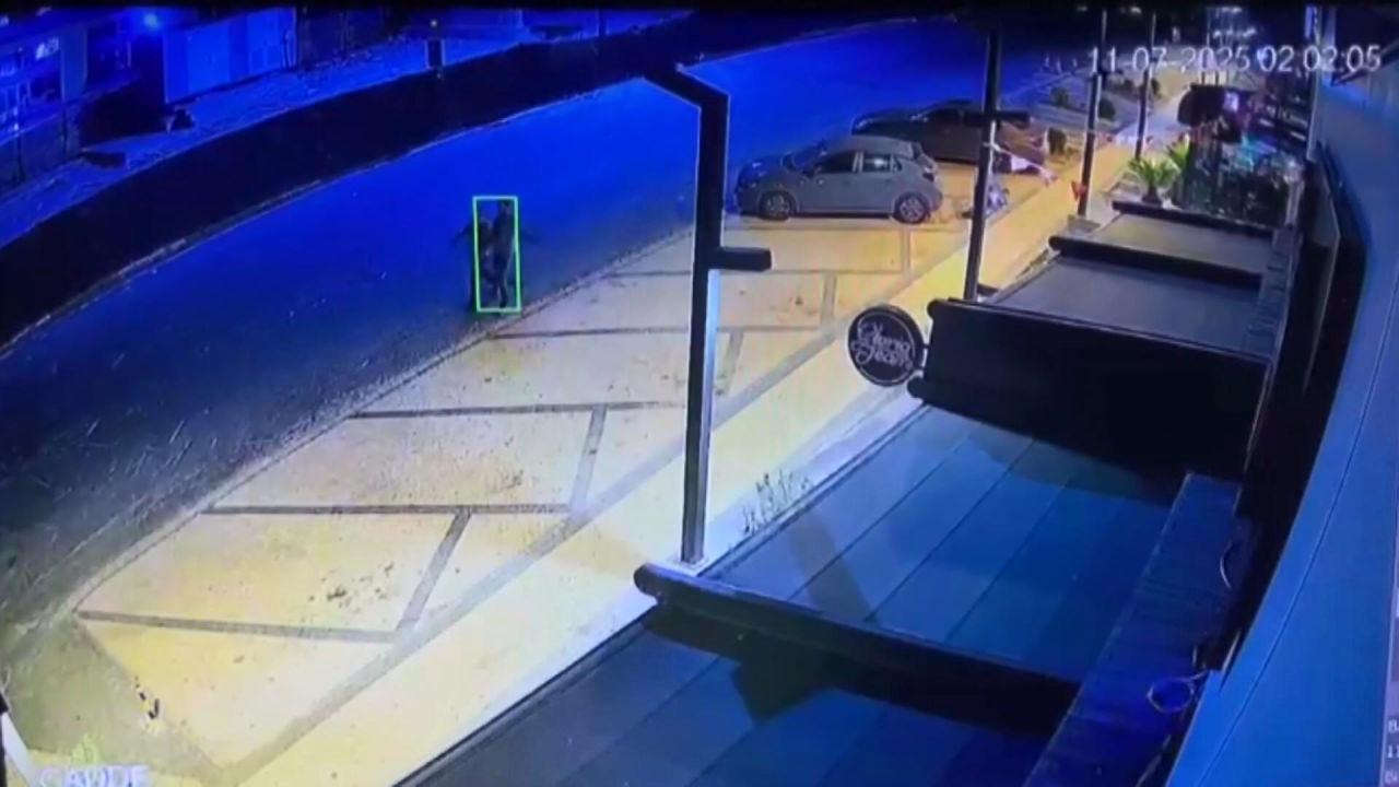 Ayşe Tokyaz'ın (22) cesedinin valize koyularak taşındığı anlar güvenlik kamerasına yansıdı.