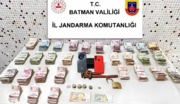 Batman'da türbede çirkin hadise: 4 gözaltı! 