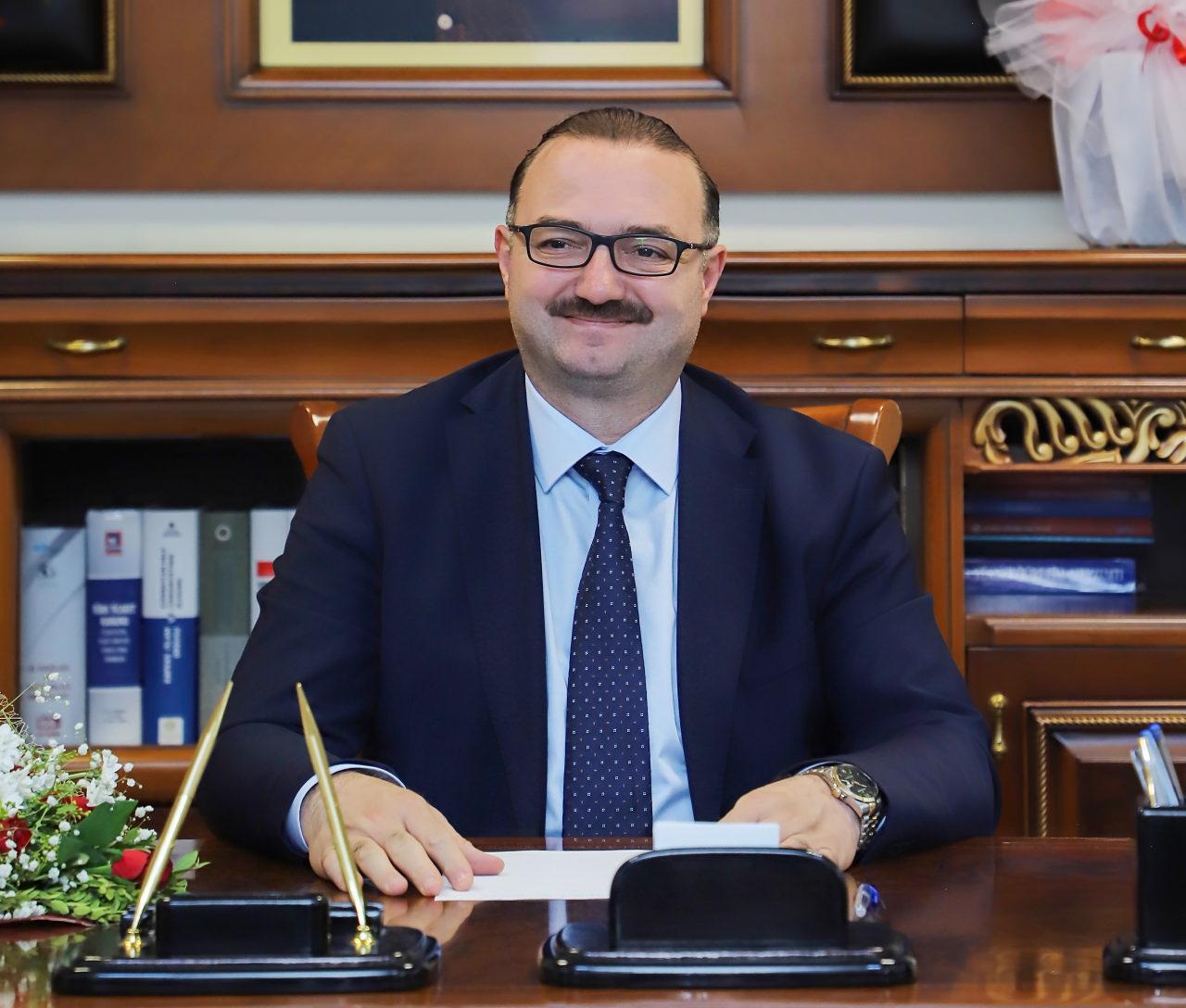  Atatürk Üniversitesi Rektörü Prof. Dr. Ahmet Hacımüftüoğlu