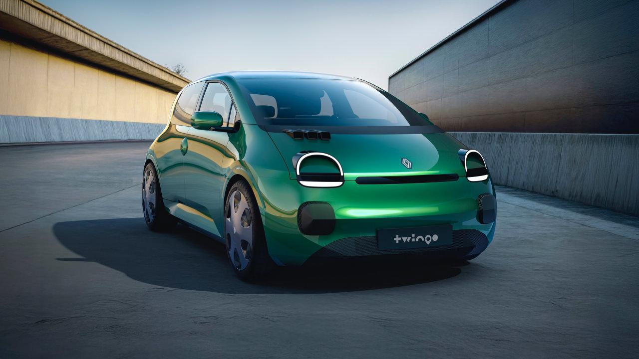 Twingo E-Tech’in dış tasarımı, kompakt boyutları ve akıcı hatlarıyla şehir içi kullanım için ideal bir denge sağlarken, elektrikli kimliğiyle dikkat çekici bir modernlik sunuyor.