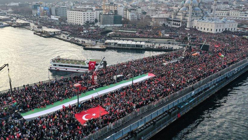 1 Ocak 2023 Galata köprüsü Gazze yürüyüşü