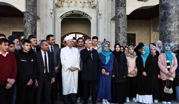 Şahinbey Belediyesi 117 &ouml;ğrenciyi kutsal topraklara yolcu etti 