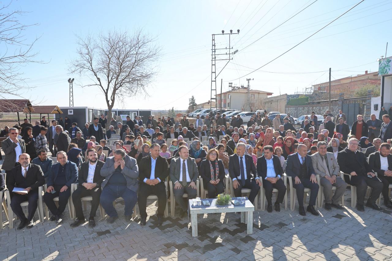  Nane Eleme ve Paketleme Tesisi törenine katılan protokol 