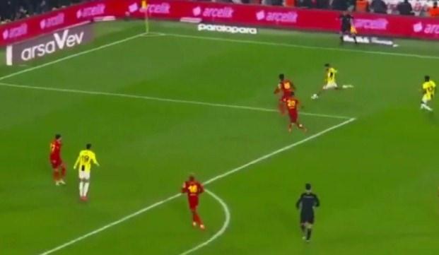 Oğuz Aydın'ın Göztepe ağlarına attığı gol / görüntü beIN SPORTS'tan alındı