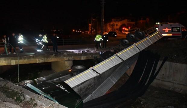 Hatay'da bir garip olay: Köprüden uçan tırın sürücüsü sırra kadem bastı