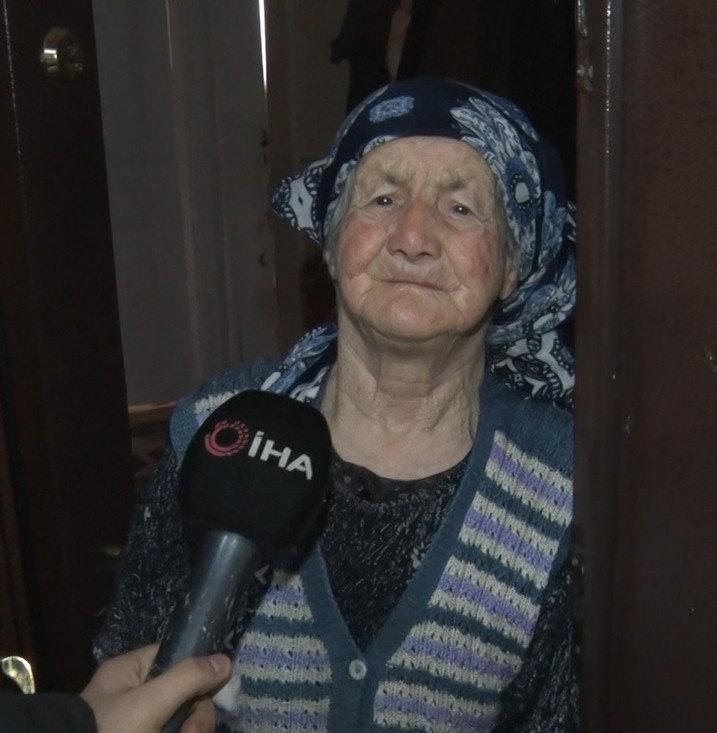 Ayşe Yücel (73)