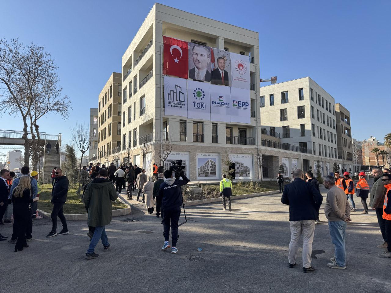 Depremin ikinci yılında yapılan çalışmalar basın mensuplarına anlatıldı. 