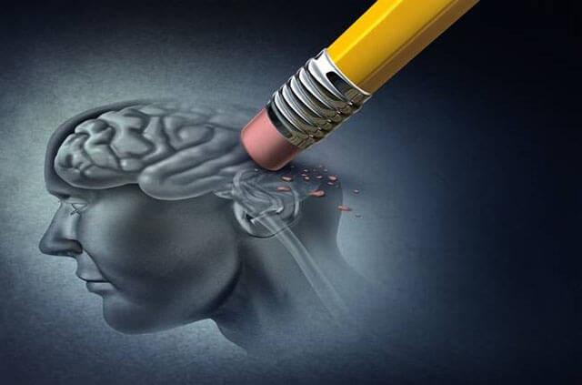 Alzheimer'ın hafızayı sildiğini anlatan bir çizim görseli