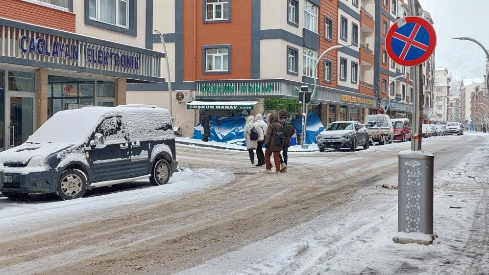 Gümüşhane’de eğitime 1 gün ara verildi