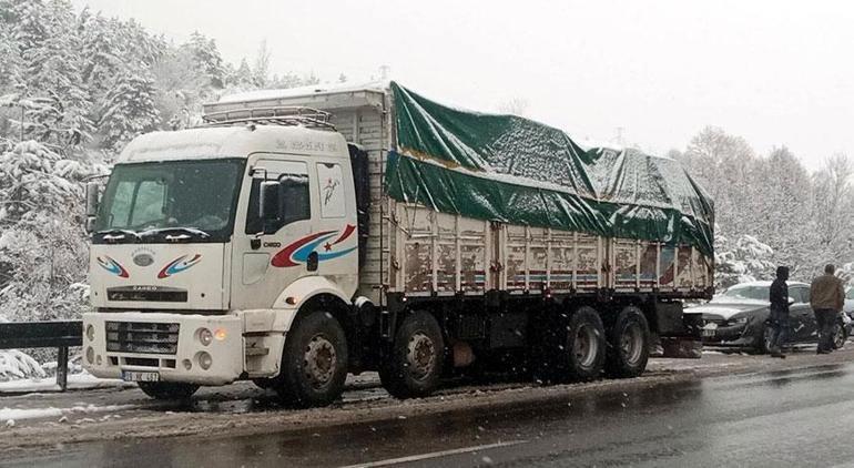 TEM Otoyolu’nun Köroğlu rampaları mevkiinde meydana gelen kaza