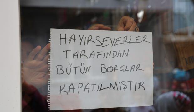 Ramazan öncesi bakkal camına asılan yazı tüm mahalleyi sevince boğdu