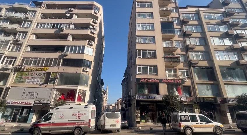 Seher T.'nin düşerek hayatını kaybettiği apartman. 