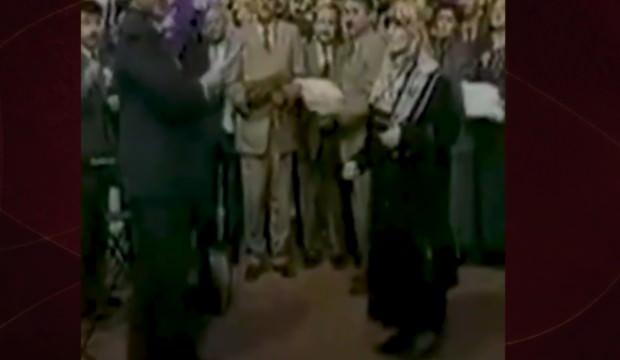 Bir zamanlar T&uuml;rkiye... R&uuml;tbeli bir asker, baş&ouml;rt&uuml;l&uuml; &ouml;ğretmene ağır s&ouml;zler sarf etmişti