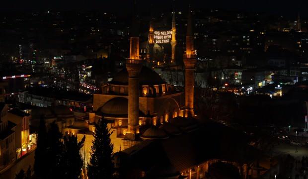 Üsküdar'da çifte ezan geleneği yaşatılıyor