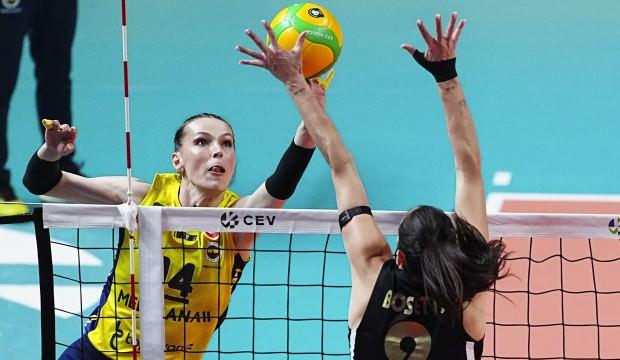 Fenerbahçe'yi deviren VakıfBank yarı finalde