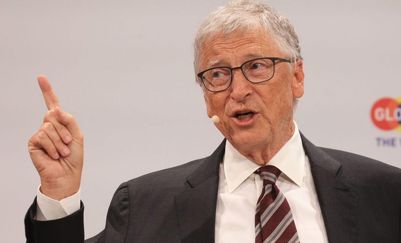 Bu meslekleri yapan yaşadı: Bill Gates yapay zekanın rafa kaldıramayacağı 3 mesleği açıkladı!