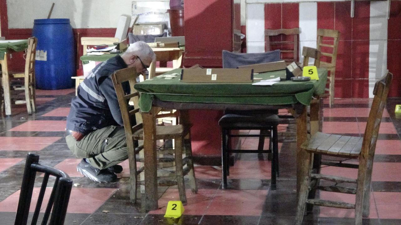 Ramazan Durak (40) ve Erkan Savan'ın (35) öldürüldüğü kahvehane.
