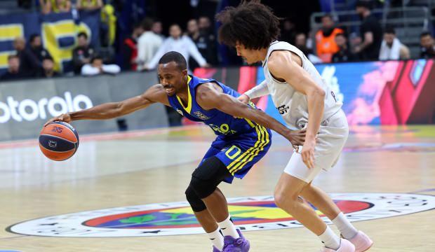 Son saniyede kazanan Fenerbahçe play-off'u garantiledi