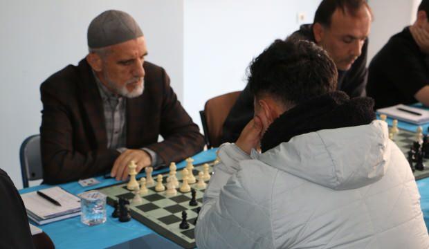 Diyarbakır'da 7’den 70’e satranç turnuvası
