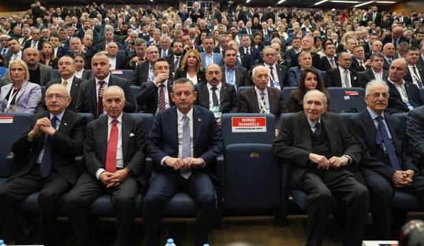 CHP'de 'Deniz Baykal' ayıbı! Kurultayın gündemine oturdu! Peş peşe tepkiler