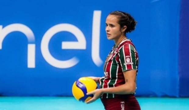 5 aylık hamileyken sahaya çıktı!
