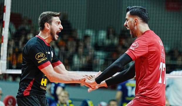 Galatasaray filede Fenerbahçe'yi 3-0 mağlup etti