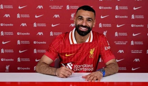 Resmi açıklama geldi! Yıldız futbolcu Salah 2 yıllık imzayı attı
